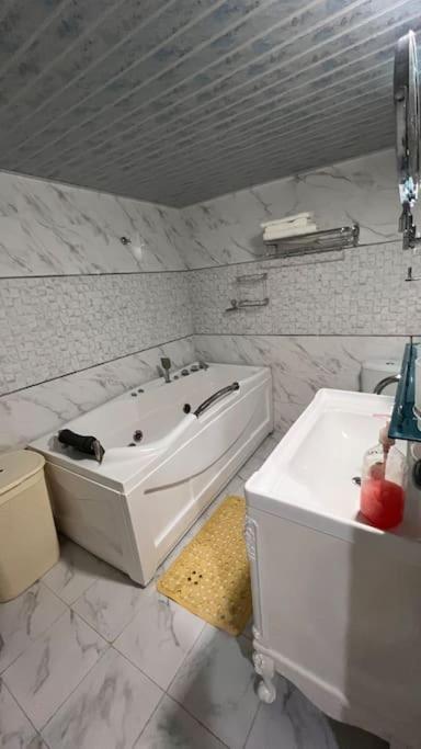 Luxurious Apartments At The Centre Of The City Samarkand Exteriör bild